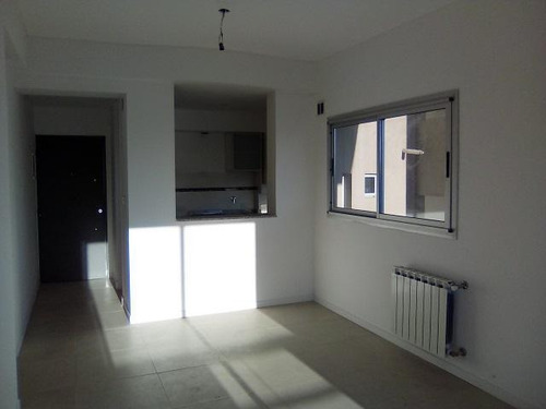 Imagen 5 de 16 de Departamento 2 Ambientes Con Cochera En Semipiso - Quilmes