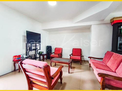 Imagen 10 de 25 de Casa En Venta, 8 Dormitorios Con Piscina, Zona Roca Y Coronado