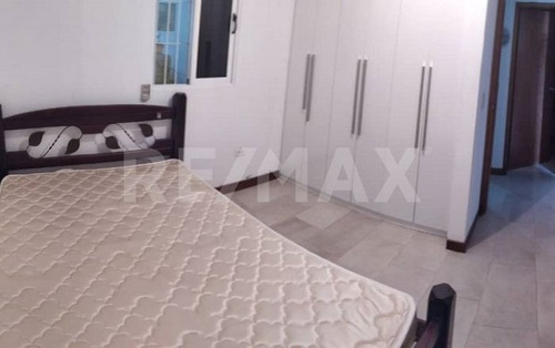 Imagen 4 de 10 de Re/max 2mil Vende Townhouse En Salamanca - Isla De Margarita