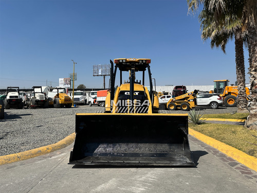 Retroexcavadora 420f 2014