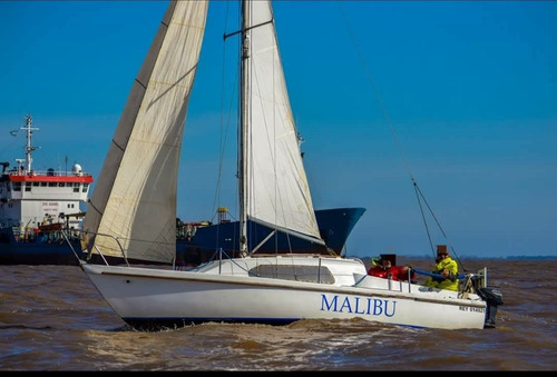 Imagen 9 de 15 de Trotter Internacional 22 Pies Astillero Marcó