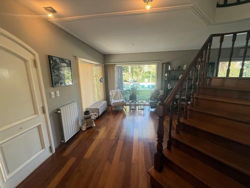 Casa En Venta En Saint Thomas Norte, Canning Con Lote Doble