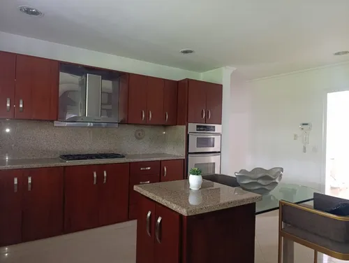 Casa En Arriendo, El Poblado