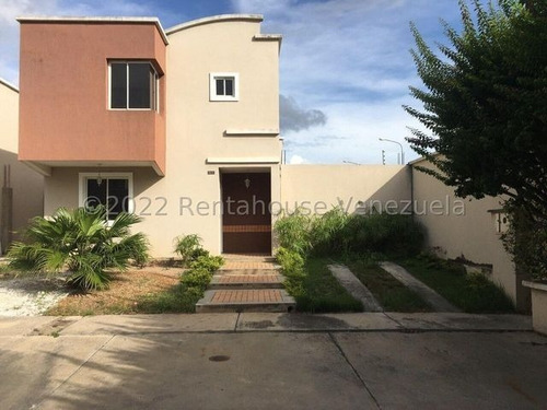 Imagen 1 de 30 de Casa En Alquiler Ciudad Roca, Barquisimeto , Zona Este, Amoblada, Tanque Subterraneo , Planta Electrica. Contacto 0424-5620928 Flex 22-25424 Z19