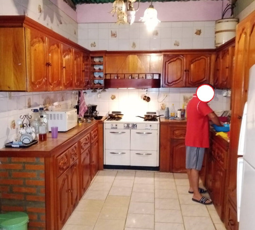 Casa En Ambiente Neblinoso De Montaña En El Punto Mas Alto ( 1000 Msnm) De La Sierra Oriental De Valle Guanape Entre Los Estados Anzoátegui Y Miranda