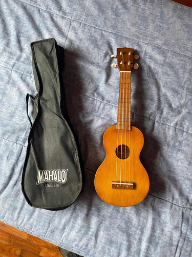 Ukelele Mahalo Igual A Nuevo