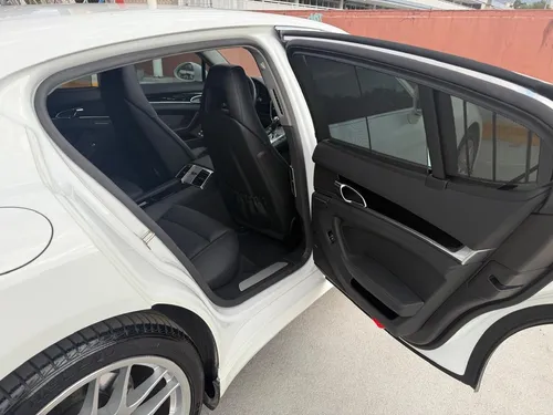 Porsche Panamera 3.0 S E-hybrid At