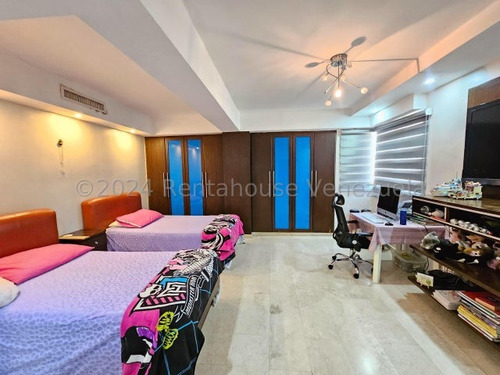 Excelente Apartamento Penthouse En Venta, Urb. San Isidro, Maracay, 25-15410 Mv