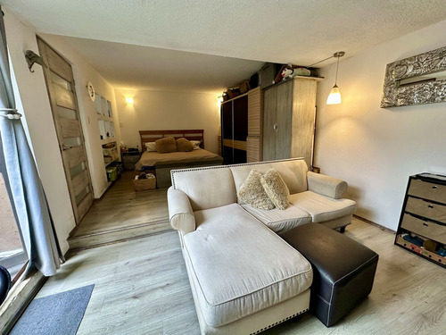 Casa En Los Alpes: Espacios Versátiles, Ubicación Perfecta Y Potencial Ilimitado