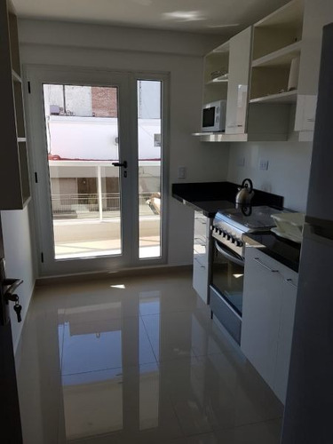 Imagen 10 de 17 de Venta, Departamento, 2 Ambientes, Belgrano, Caba.