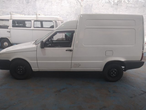 Imagem 3 de 8 de Fiorino 1.3 Furgão 8v Gasolina 2p Manual