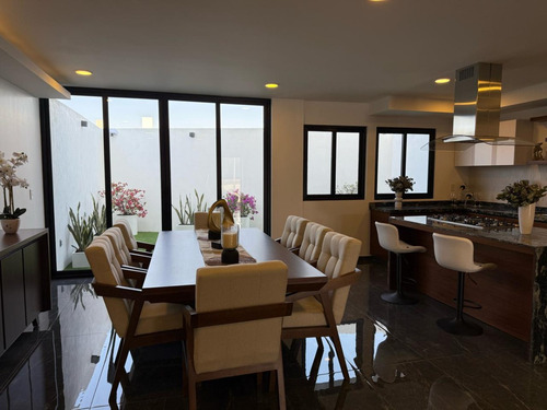 Moderna Casa Nueva En Venta Villas Zacango Calimaya, De 3 Niveles, Cerca De Colegios, Centros Comerciales, Zoológico, Etc