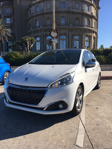 Peugeot 208 1.2t Allure 5p 2017