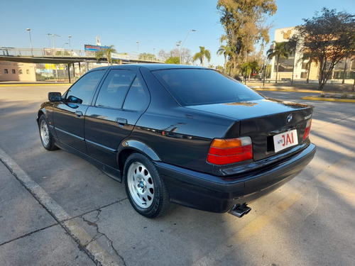 BMW Serie 3 328i AT SEDAN E36