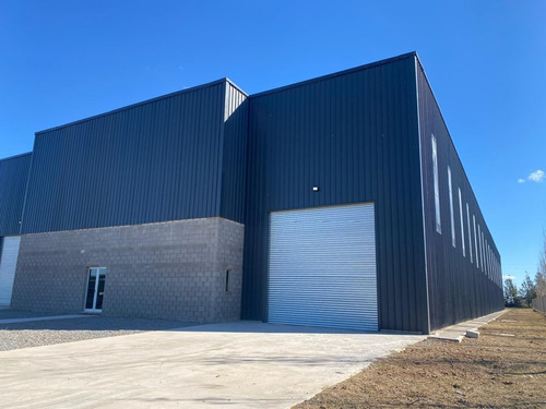 Nave Industrial En Parque Cañuelas