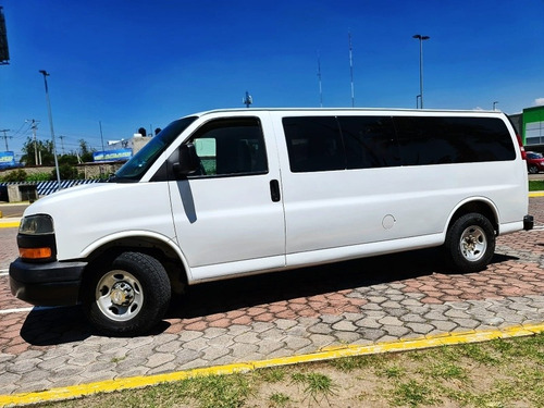 Imagen 6 de 15 de Chevrolet Express 2018 6.0 Ls C 15 Pas At