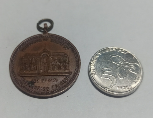 Medalla Escuelas Publicas Rosario 1904 - Numismatica