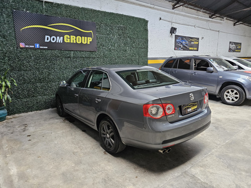 Volkswagen Vento 2.5 Luxury 170cv Tiptronic