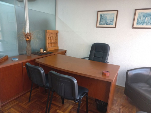 Oficina En Alquiler Ubicado En Centro