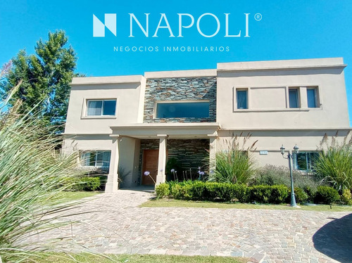 Casa En Venta Con Fondo A La Laguna Lagos De San Eliseo