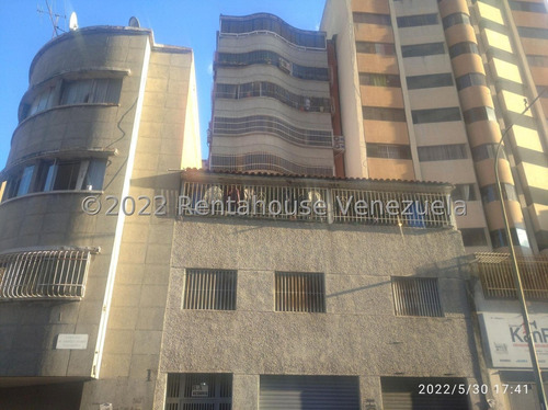 Dc Apartamento En Venta En La Candelaria 24-4954 Yf