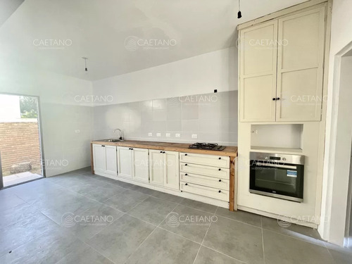 Venta Casa - 3 Dormitorios 2 Baños - Barrio Los Ángeles - Piriapolis