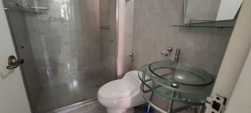 Imagen 4 de 7 de Apartamento En Venta Narayola 2 / Av Intercomunal Turmero 04166437900 / 04265330106