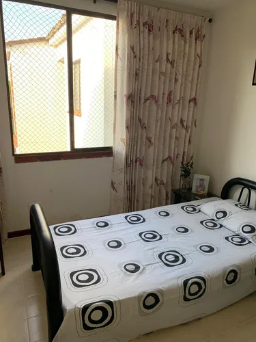 Venta Espectacular Apartameno Sur De Cali.barrio Quintas De Don Simon. Quinto Piso, Sin Ascensor. Parqueadero Propio Cubierto. 88 Mts.