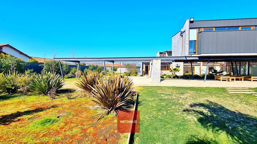 Nethaus Vende Moderna Y Hermosa Casa Camino Zapallar Curicó