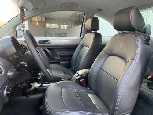 Volkswagen New Beetle 2.0 3p Automática