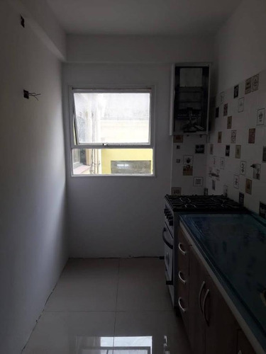 Imagen 10 de 11 de 2 Ambientes Con Balcon (con Renta Excelente Inquilino )