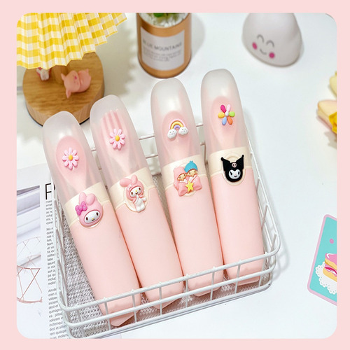 Set 3pzas De Cubiertos Portátil Para Viaje H.kitty Y Kuromi Color Hello Kitty