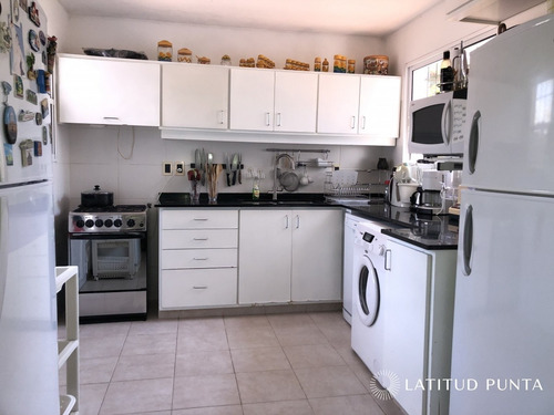 Casa En Mansa- Ref: 1329