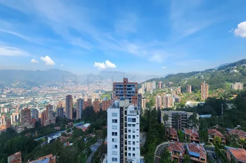 Apartamento En Venta En El Tesoro. Cod V501331