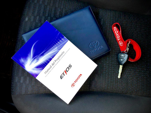 Toyota Etios 1.5 Xls 5 Ptas 2014