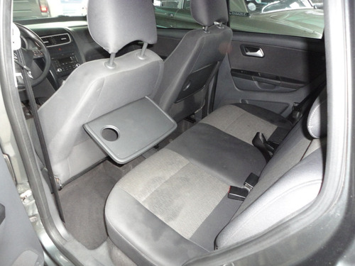 Volkswagen Suran 1.6 Trendline 2013