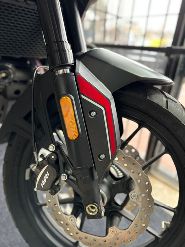 Voge 650 Ds