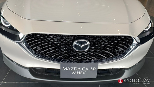 Imagen 4 de 15 de Mazda Cx-30 Hibrida Grand Touring 2023 Cuarzo Platino