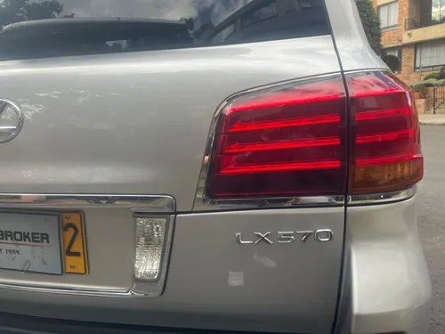 Lexus LX 5.7 570
