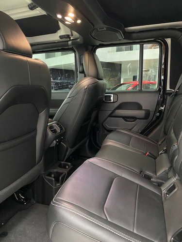 Jeep Gladiator Overland