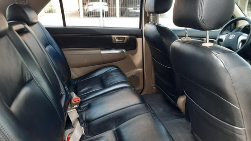 Imagem 9 de 10 de Hilux Sw4 Sr 4x2 2.7 2.7 Flex 16v Aut.