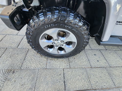 Jeep Wrangler 3.6 3p Sahara 4x4 At