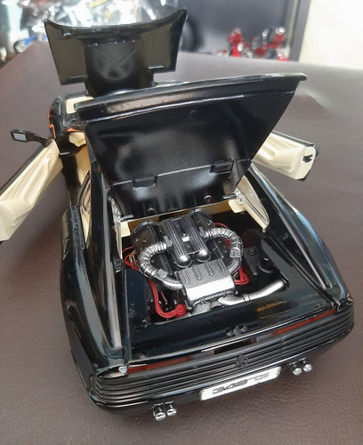 Miniatura Ferrari 348 Ts 1/18 Maisto Preto (Usado)