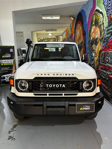 Toyota Land Cruiser Lx 2025