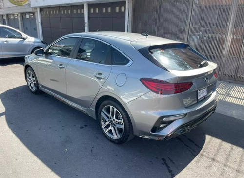 Kia Forte 2.0 Hb Gt Line Mt