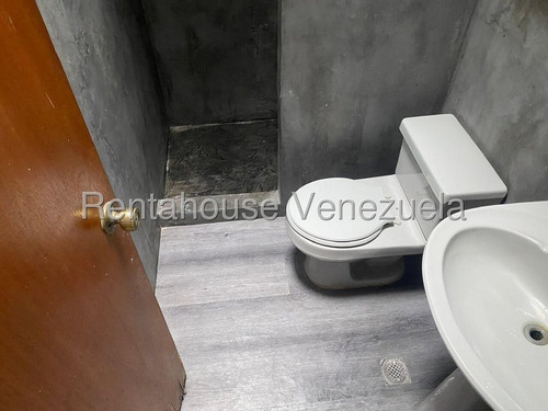Townhouse En Alquiler En La Granja Naguanagua Valgo Comodo Amplio Cocina Moderna