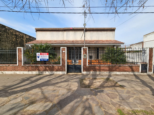 Venta  Casa 4 Dormitorios Villa Ramallo