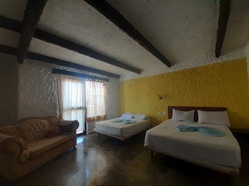 Se Vende Hotel Tucacas & Spa Boca De Aroa, Falcon. Operativo