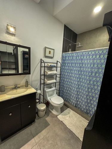 Casa En Venta De Dos Habitaciones Y Paneles Solares En Temozón.