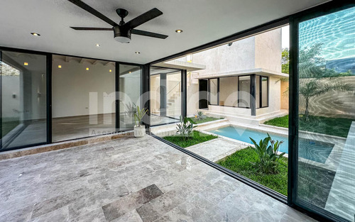 Casa En Venta En Mérida Modelo Nearoma En Privada Xcanatún